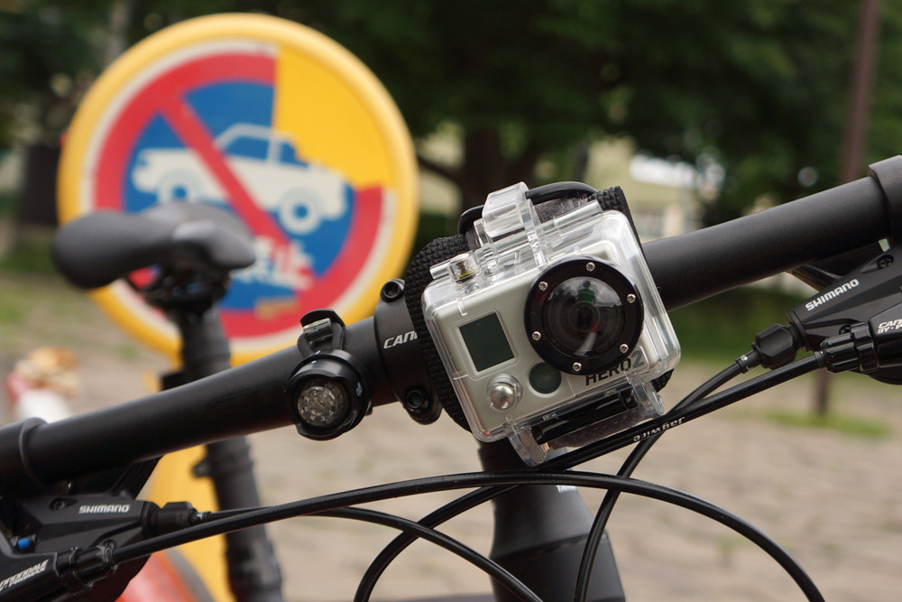 GoProをリストバンドケース使って自転車に取り付けてみる